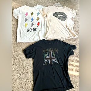 Graphic Tshirts lot of 3